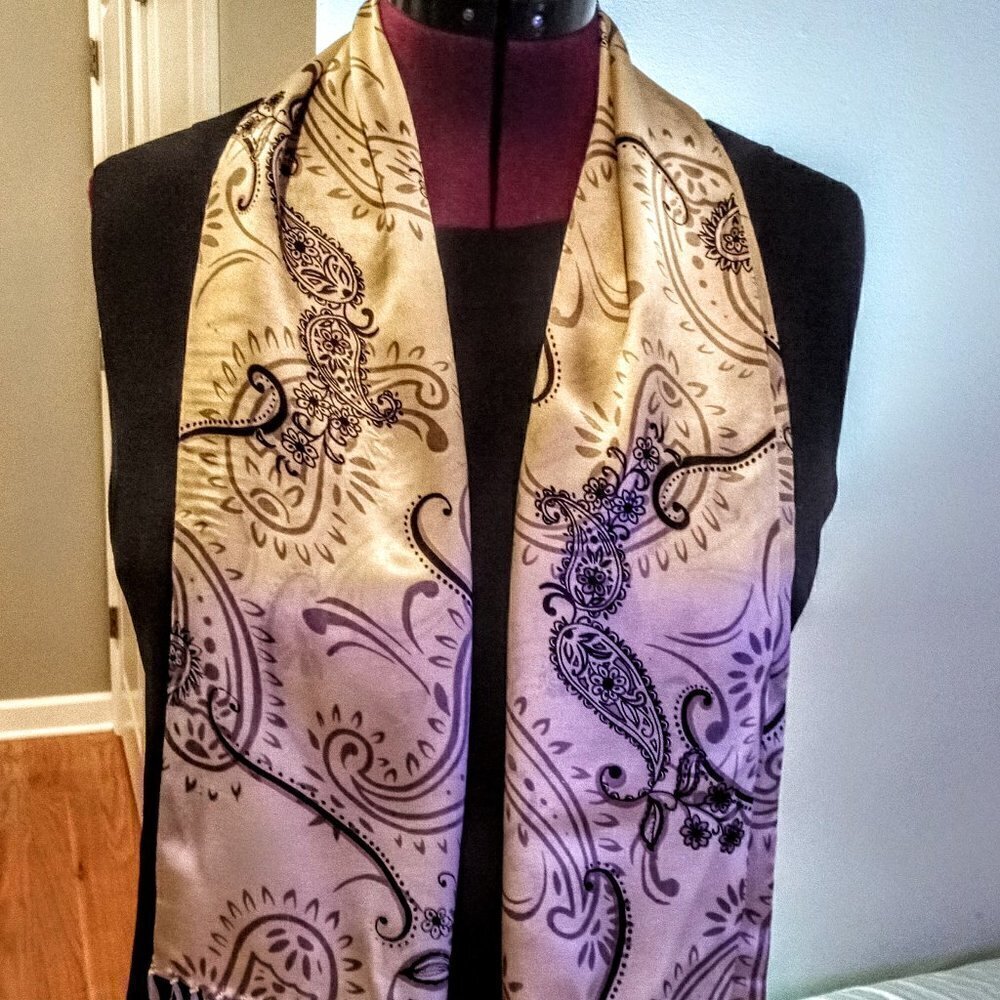 Chinese Paisley Print Silk Oblong Fringed Scarf